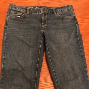 Women’s Sonoma Skinny Jeans Size 6s.